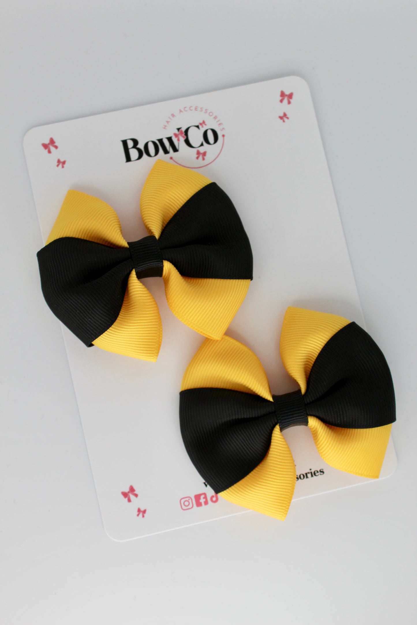 Black and Yellow Gold - Round Tuxedo Bow Set - Clip