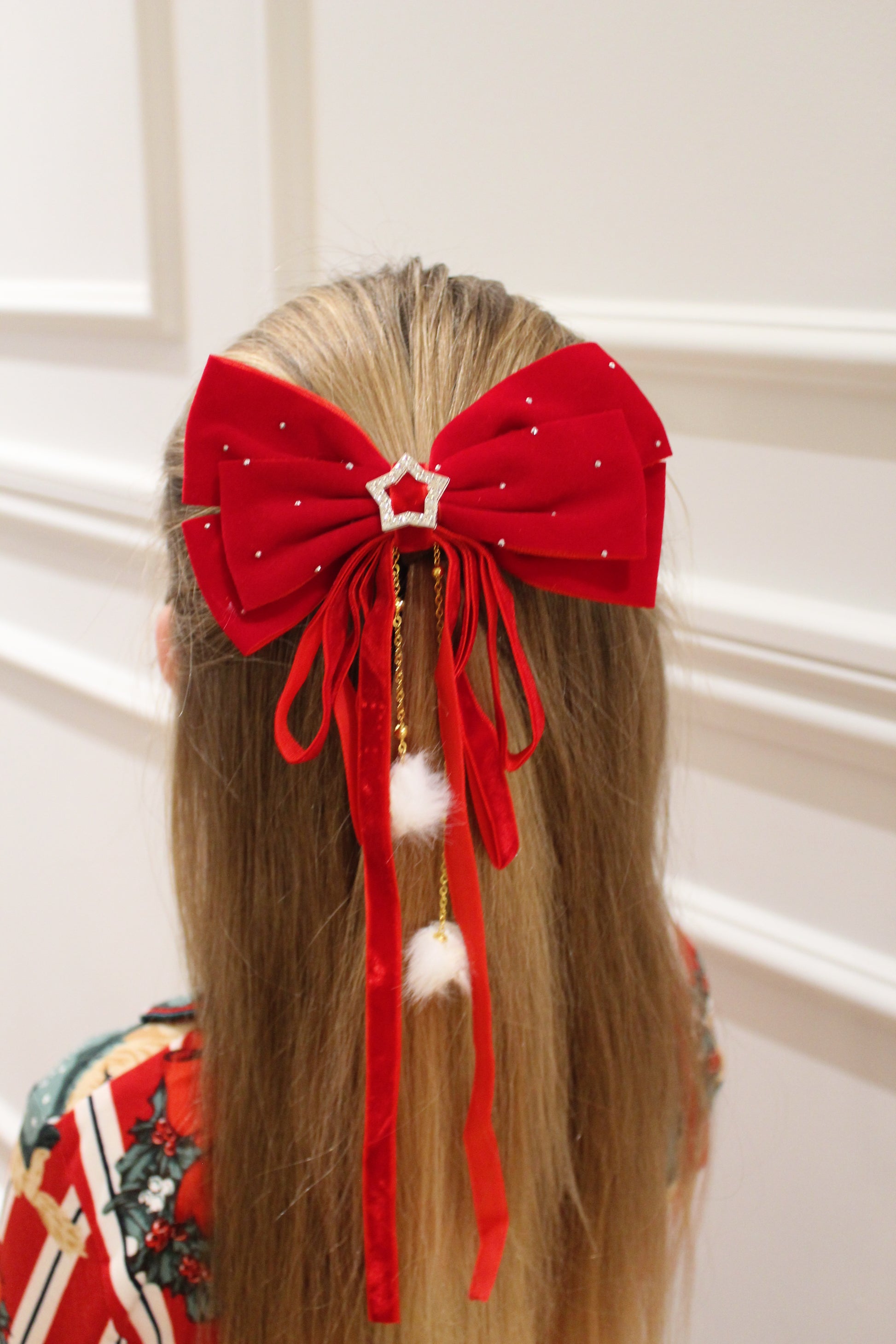 The Ultimate Festive Showstopper – Triple Loop Bow with 8-Inch Tails