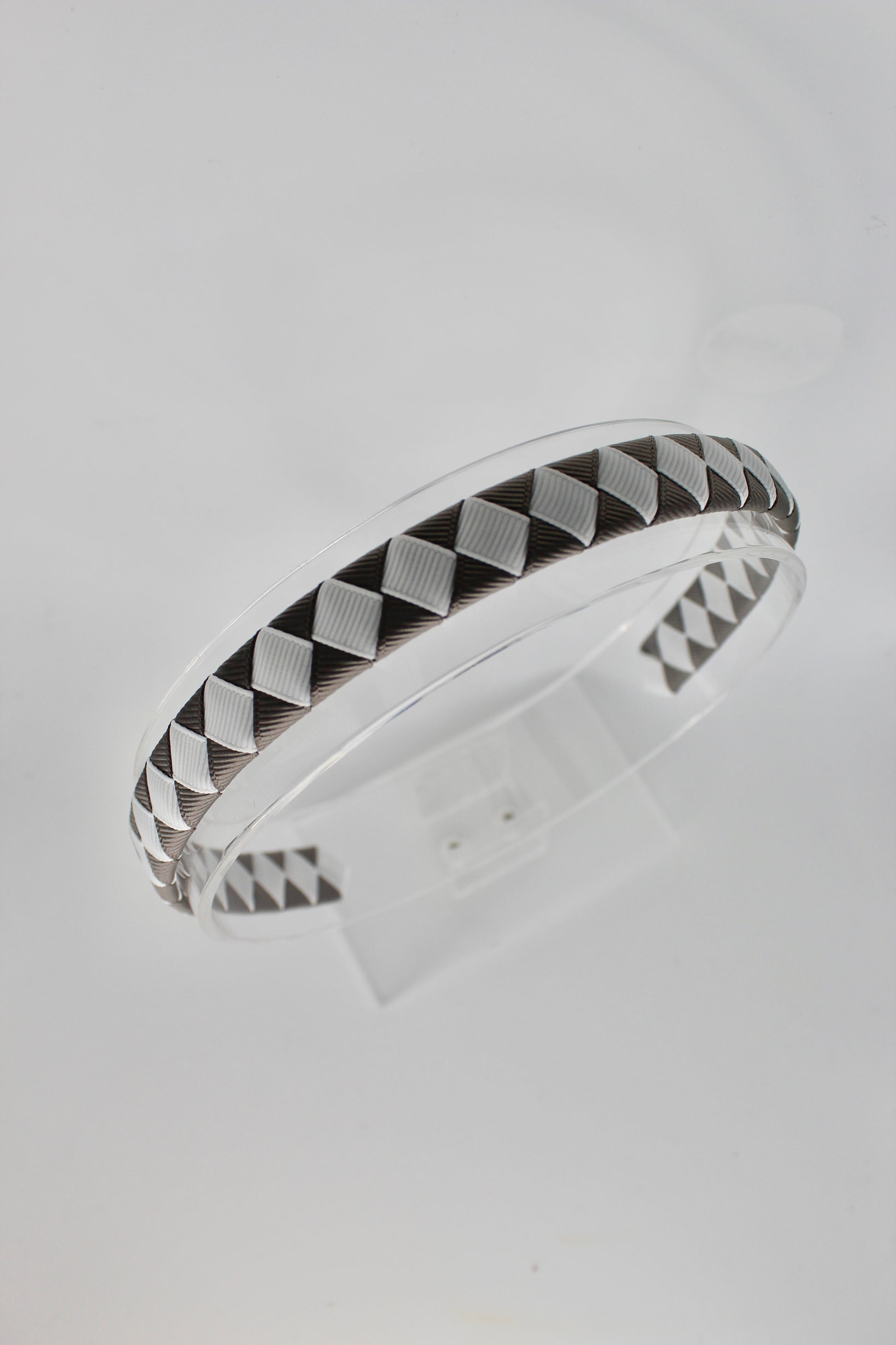 Pleated Metal Grey and White Hair Band